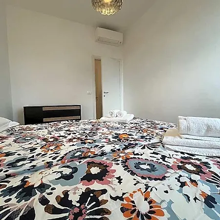 Otel River View Idice